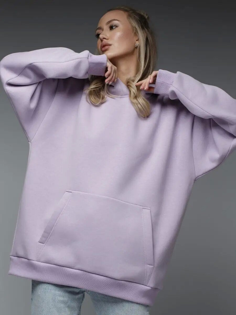 Women's Cozy Oversized Hoodie with Kangaroo Pocket Mune