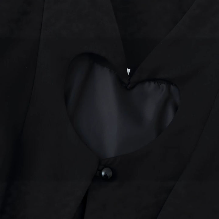 Women's Tailored Short Blazer with Heart-Shaped Neckline and Peplum Mune Fashion
