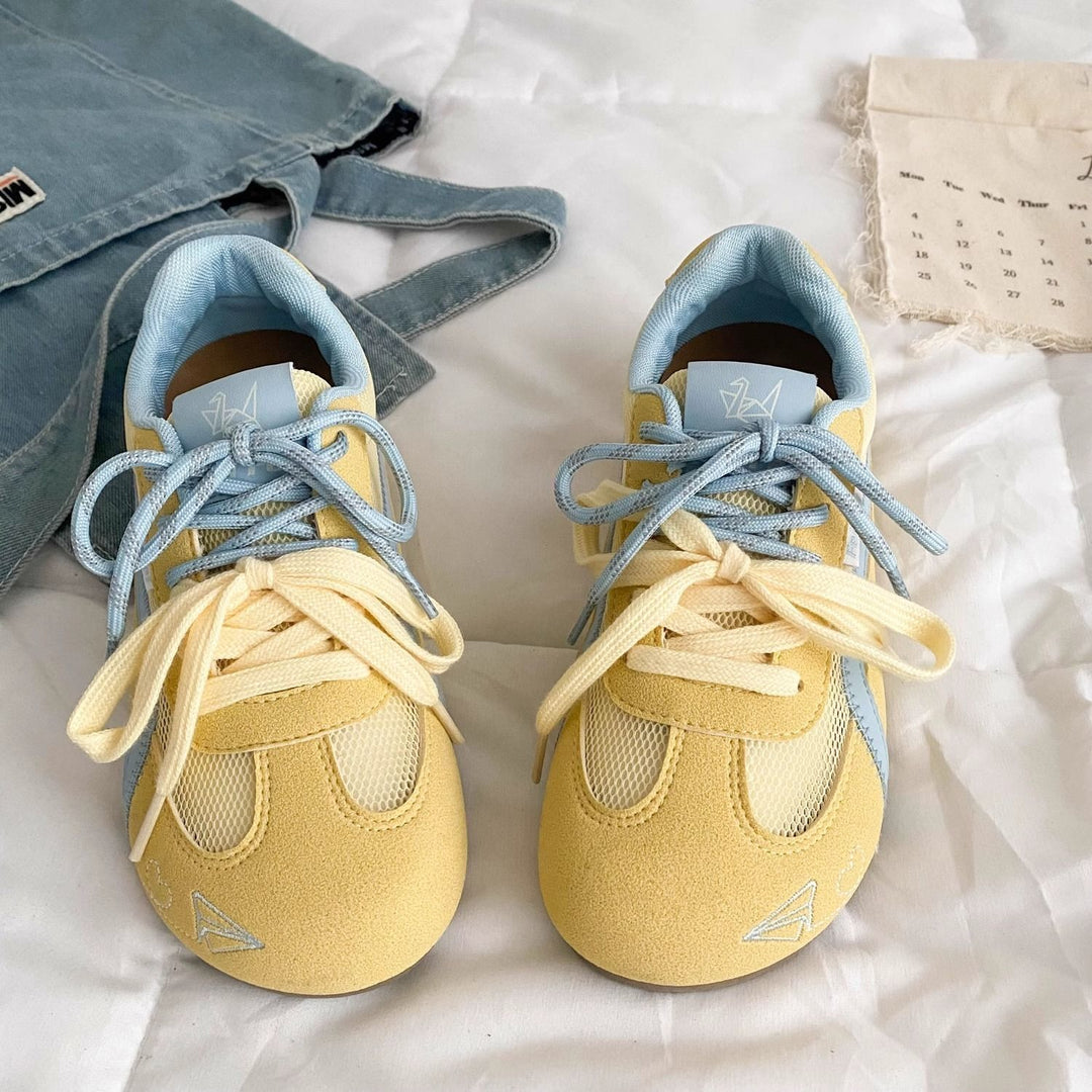 Women's retro sporty sneakers with suede and mesh mix as well as padded comfort sole Mune Fashion