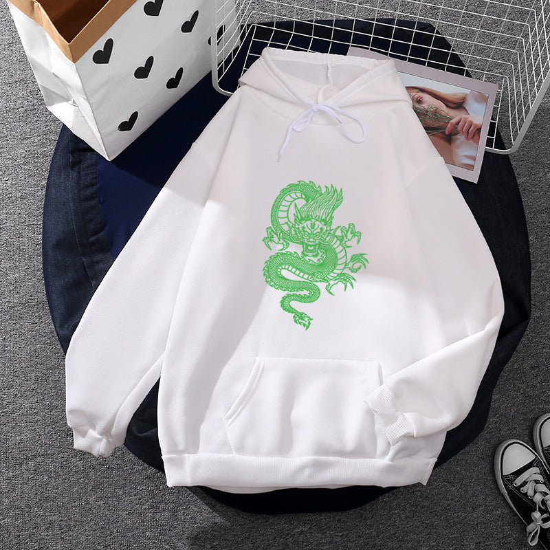 Unisex hooded sweatshirt with detailed dragon motif, oversized cut and kangaroo pocket Mune Fashion
