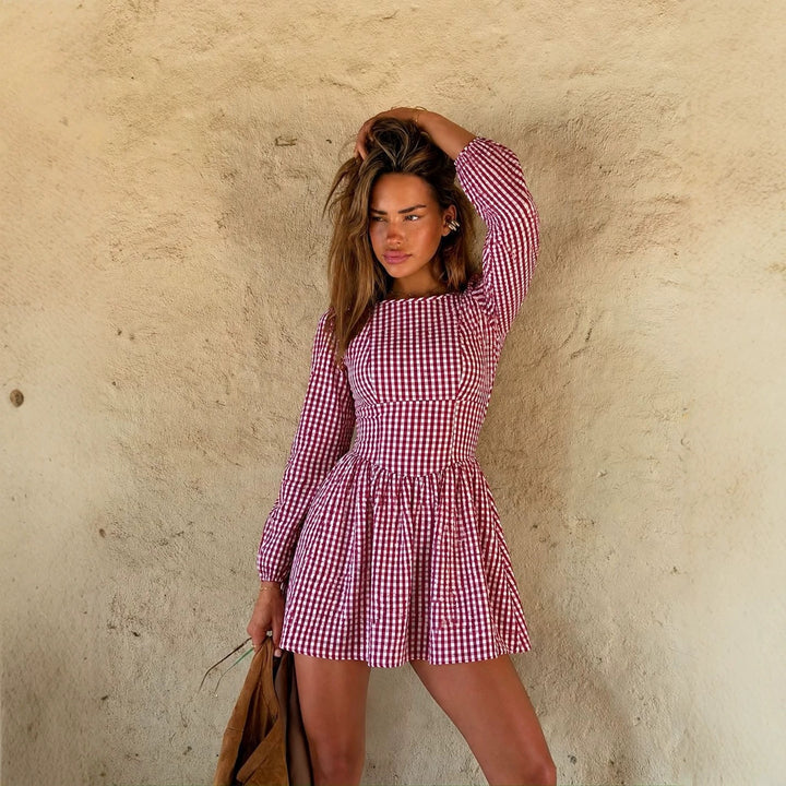 Women’s fitted Vichy mini dress with long sleeves, form-fitting seam and voluminous skirt الجزء