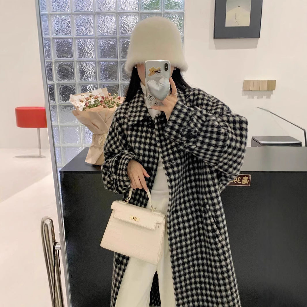Women's Houndstooth Oversize Wool Blend Coat with Wide Cut and Button Closure Mune Fashion