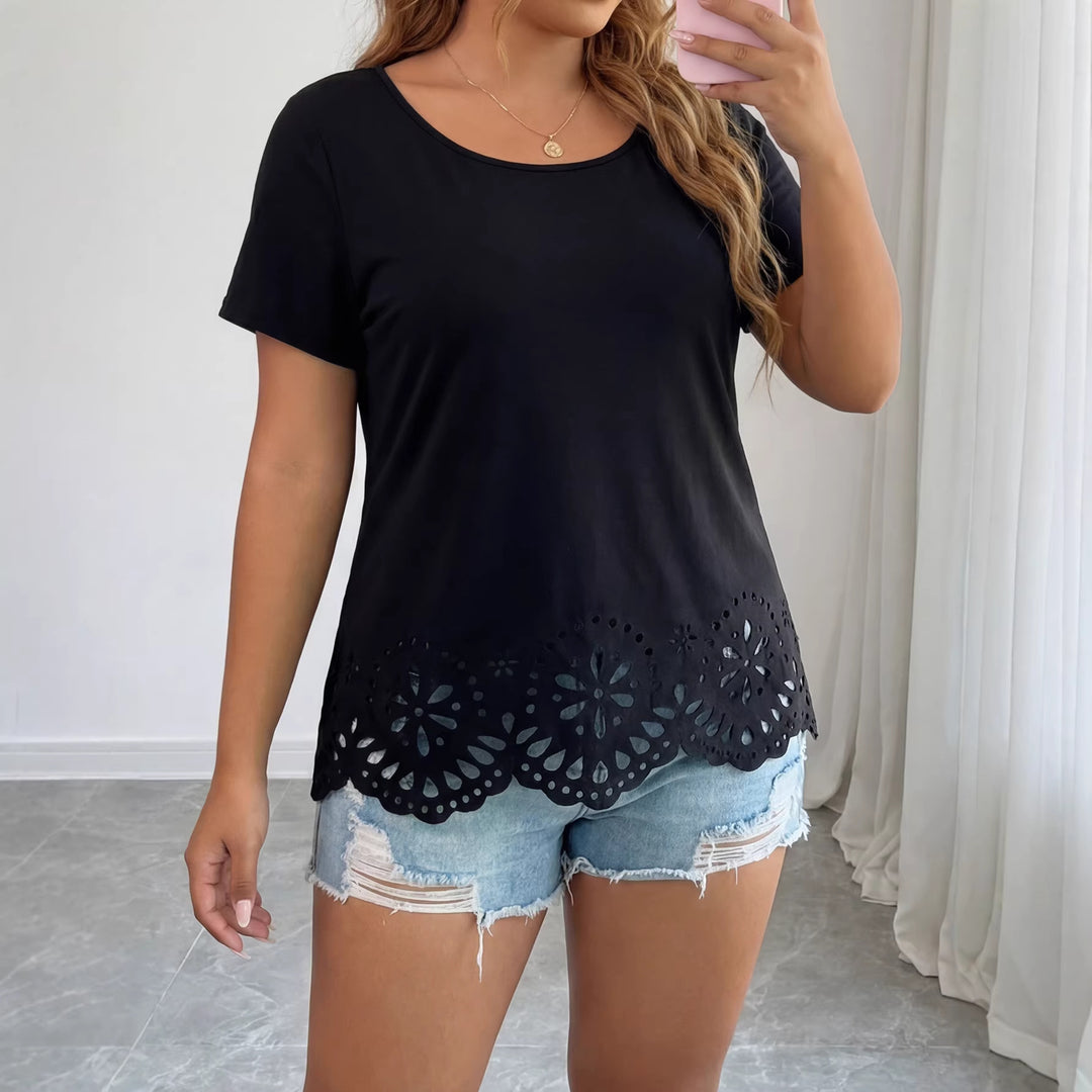 Women's trendy T-shirt with floral cut-out details Mune Fashion