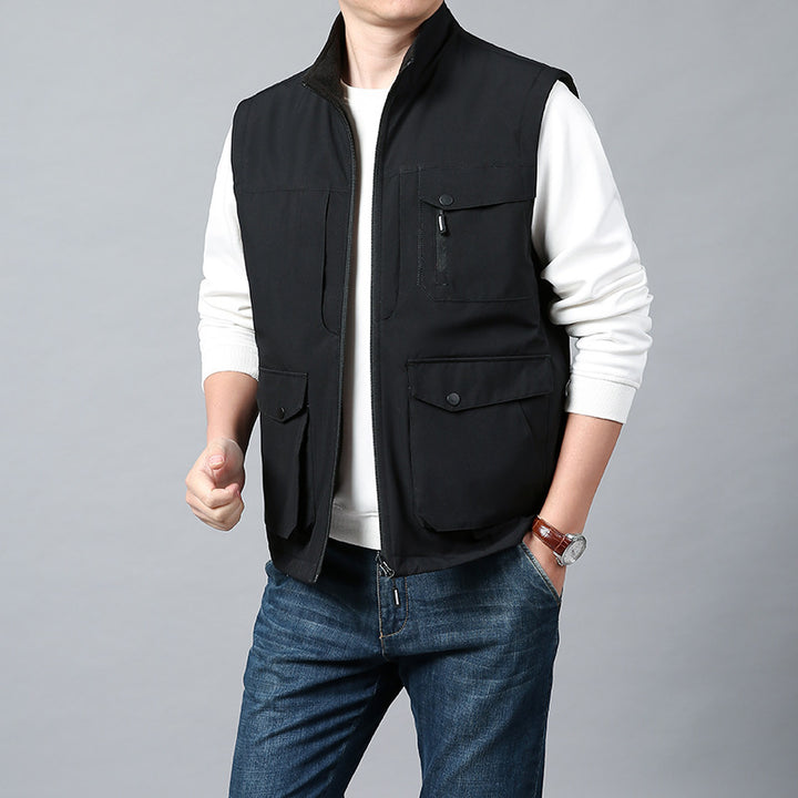 Men's functional vest in urban utility style with organizer pockets and stand-up collar Mune Fashion