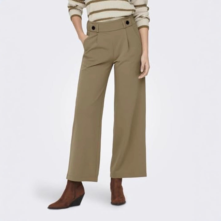 Women's high-waist culotte pants with decorative button waistband and wide leg Drune