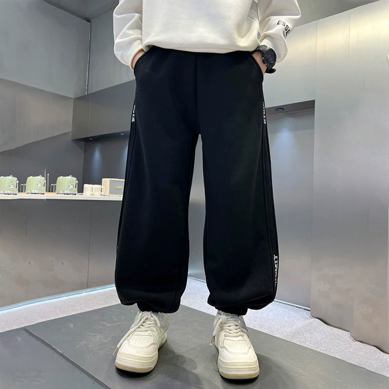 Unisex casual sweatpants with fashionable details Mune Fashion