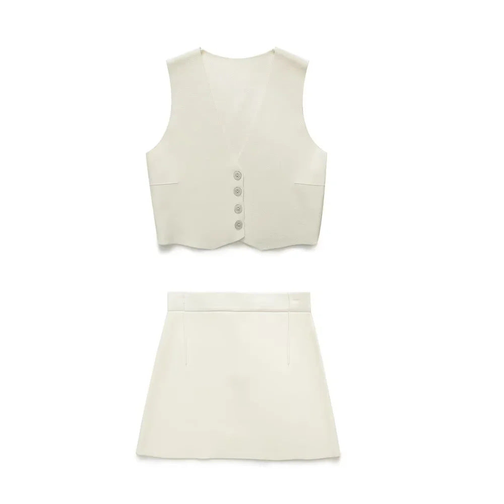 Women's cropped blazer jacket with notch lapel and patch pockets Mune Fashion