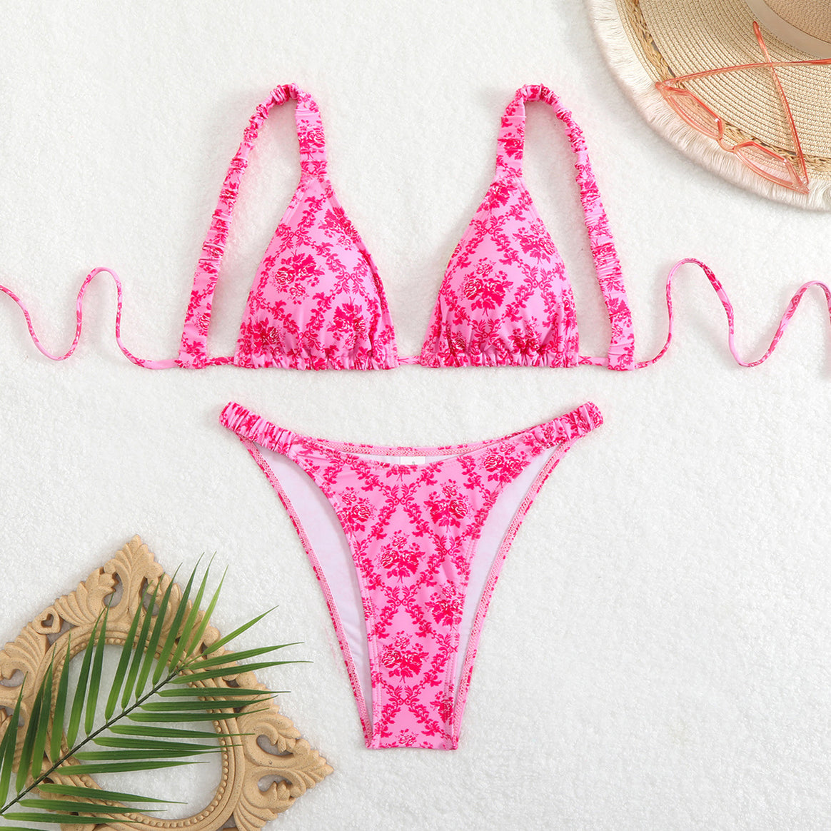 Women's bikini set with floral design and adjustable straps Mune Fashion