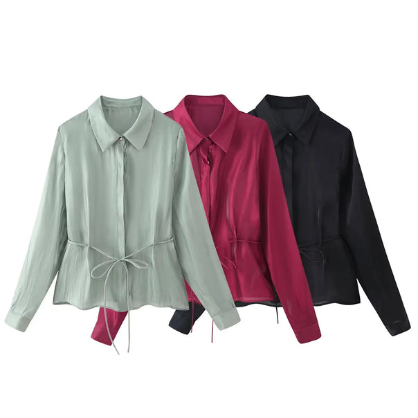 Ladies fitted blouse with peplum, shirt collar, and cuffs Mune Fashion