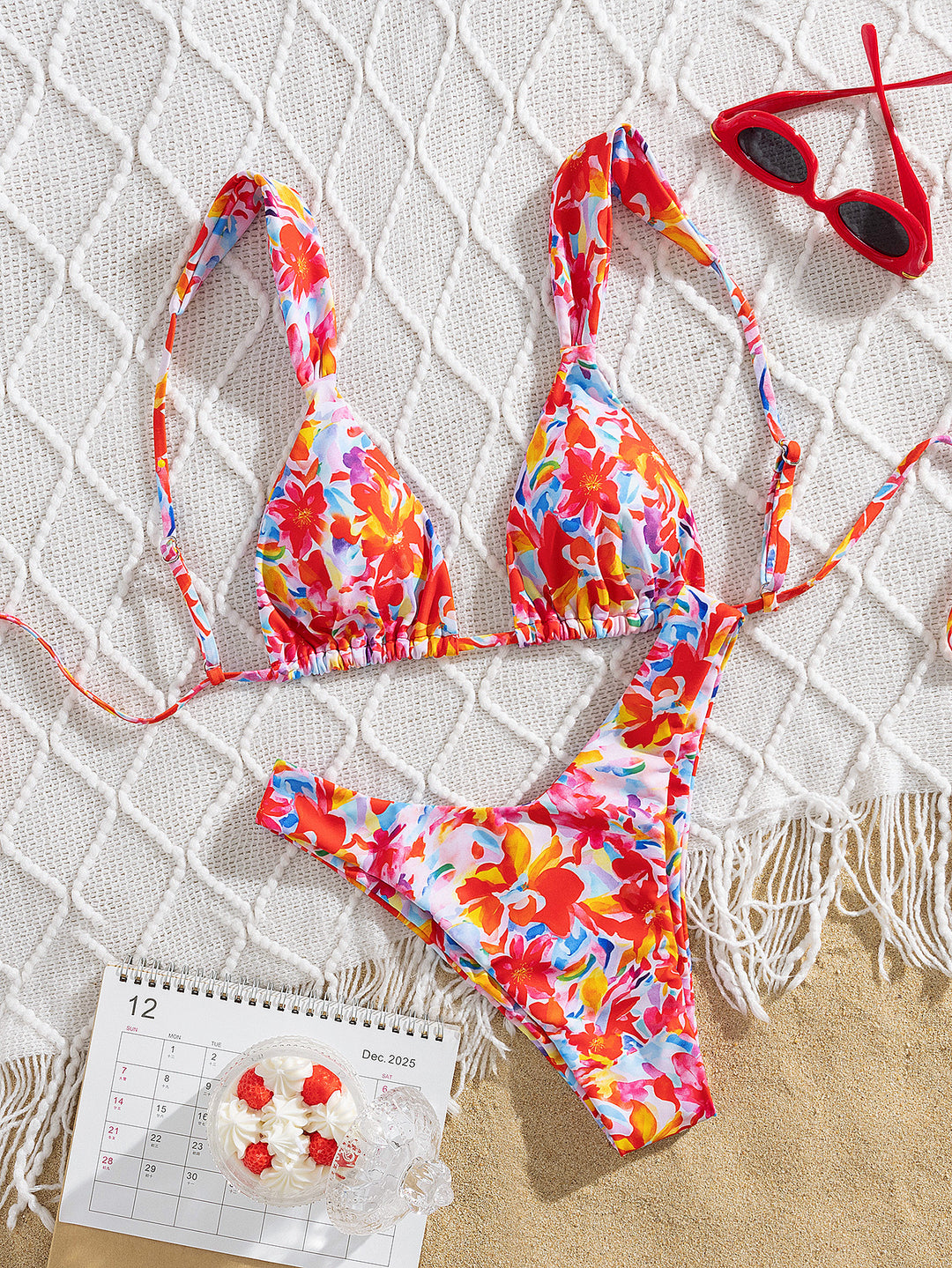 Women's triangle bikini with colorful flower design and adjustable straps Mune Fashion