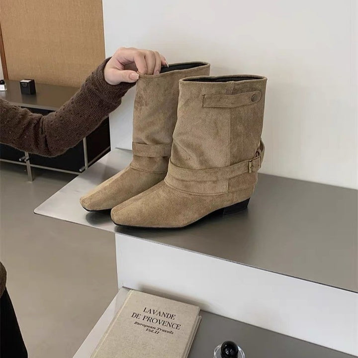 Women's ankle boots with decorative buckles Mune Fashion