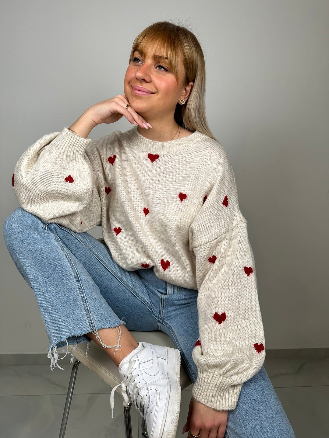 Women oversized knit sweater with heart intarsias and balloon sleeves Mune Fashion
