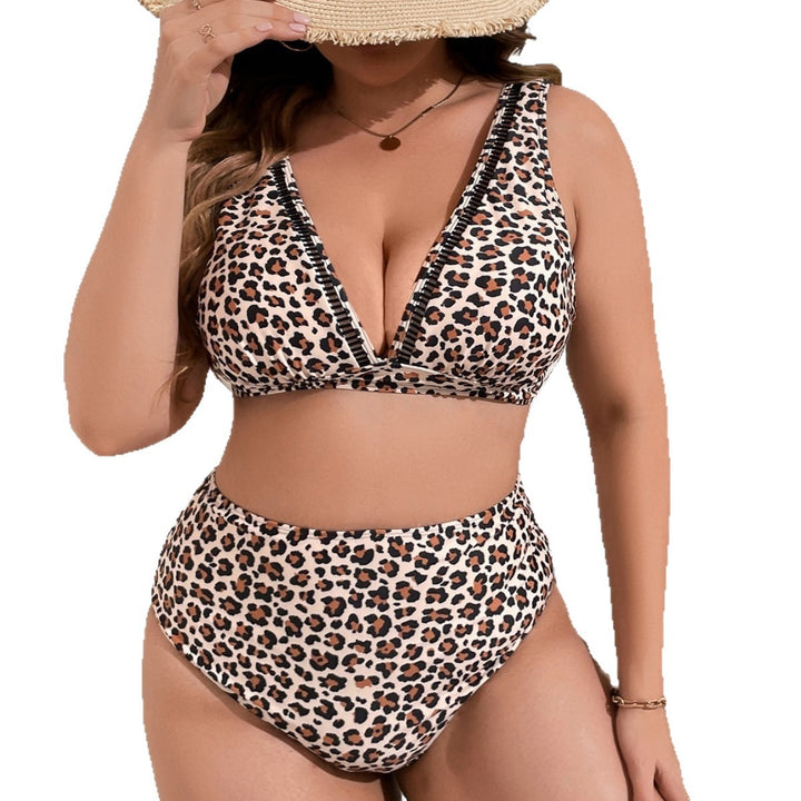 Women High-Quality Bikini Set with Exciting Leopard Pattern and Elegant Cut Mune Fashion