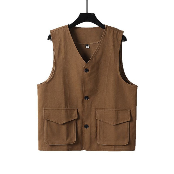 Men's utility vest with V-neck, button placket, and applied flap pockets Mune Fashion