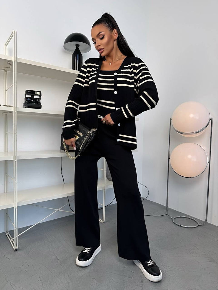 Women's Knit Loungewear Set made of fine ribbed with button cardigan, spaghetti top and wide jogger Mune Fashion