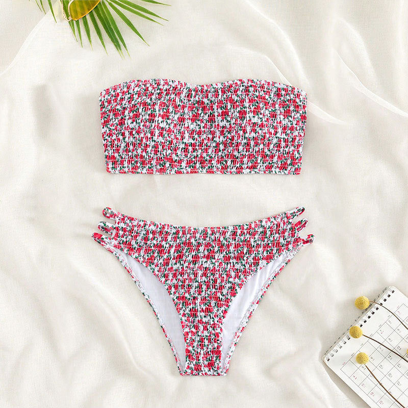 Women's bandeau bikini with trendy ruffle design and elastic high cut Mune Fashion