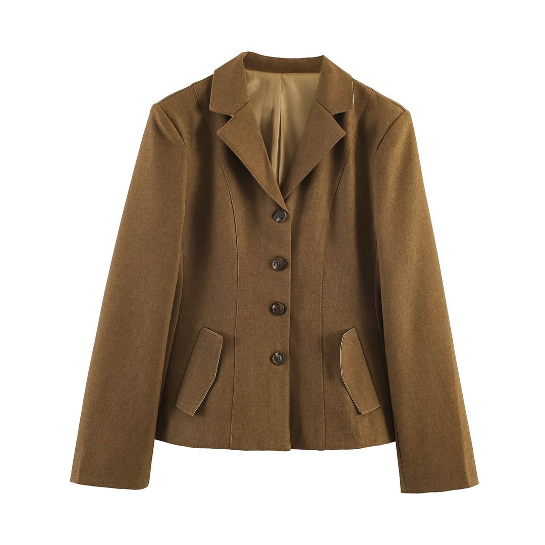 Women Tailored Short Blazer with Wiener Seams, Continuous Button Placket and Flap Pockets Mune Fashion