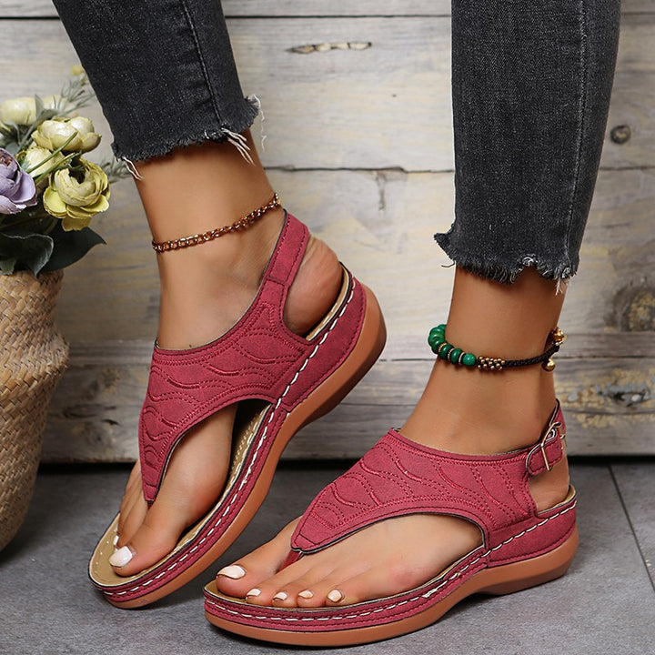 Women's wedge sandal with adjustable heel strap and quilted suede look Mune Fashion