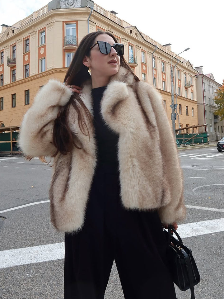 Women's short boxy faux fur jacket with voluminous shawl collar and striped look Mune Fashion