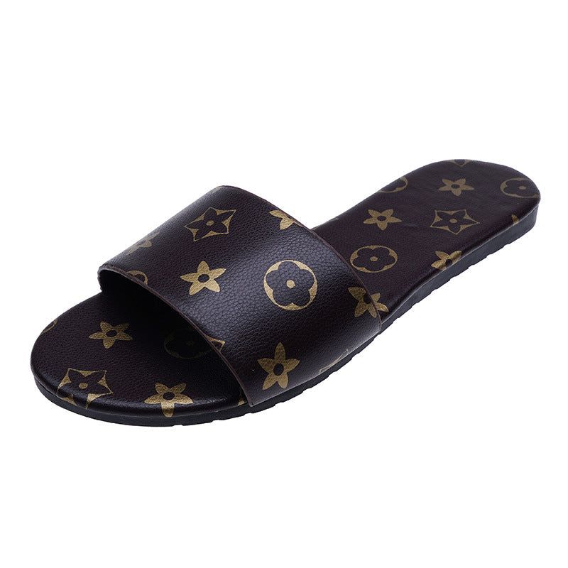 Women’s comfort sandals with padded footbed and all-over floral print Mune Fashion
