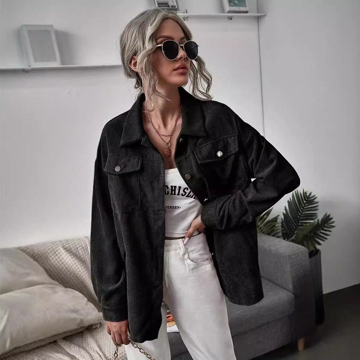 Women's cord overshirt with patch pockets and oversized cut Mune Fashion
