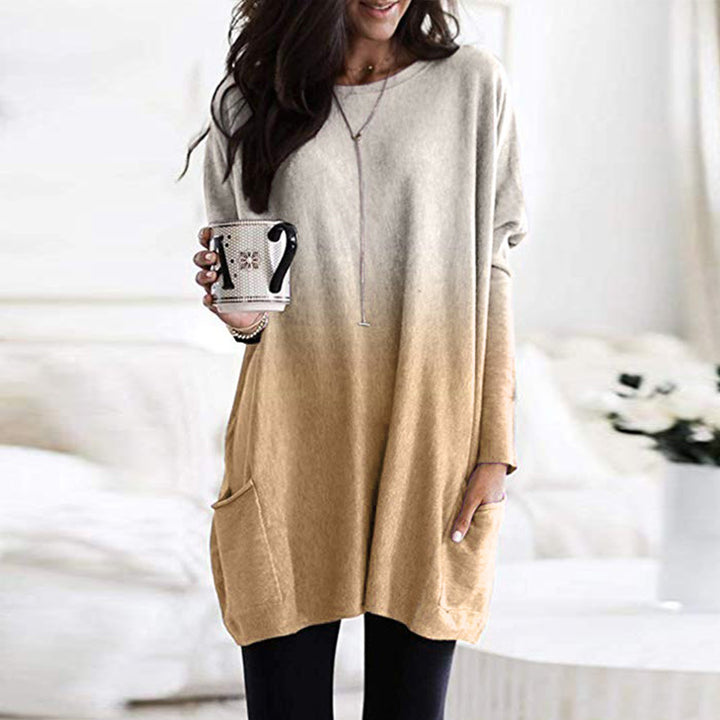 Women's oversized ombre knitted tunic with side insert pockets and round neckline Mune Fashion