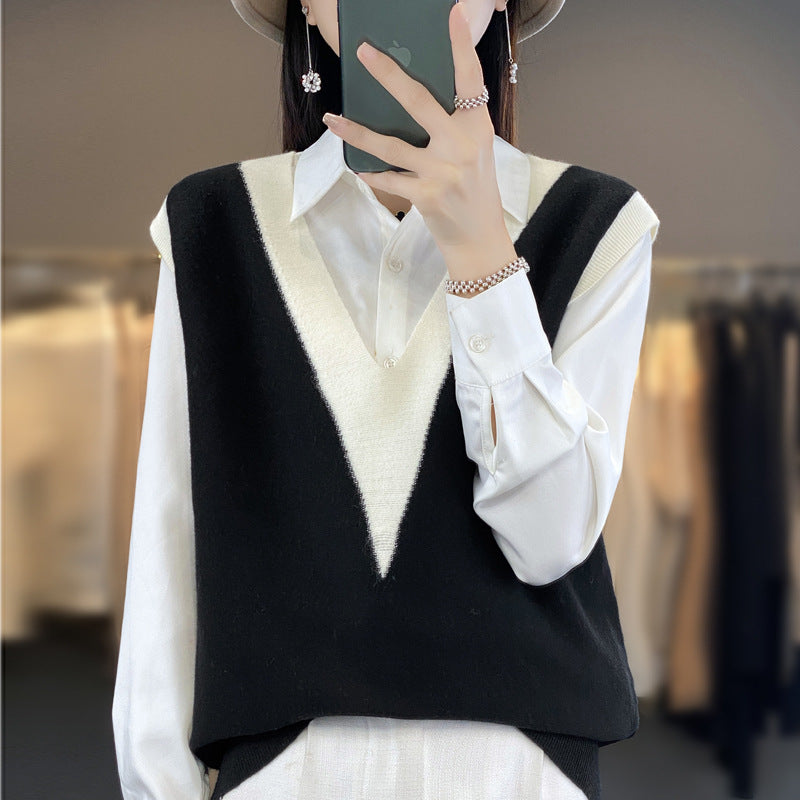Women's Structured Fine Knit Long Vest with Deep V-Neck and Contrasting V-Panel Mune Fashion