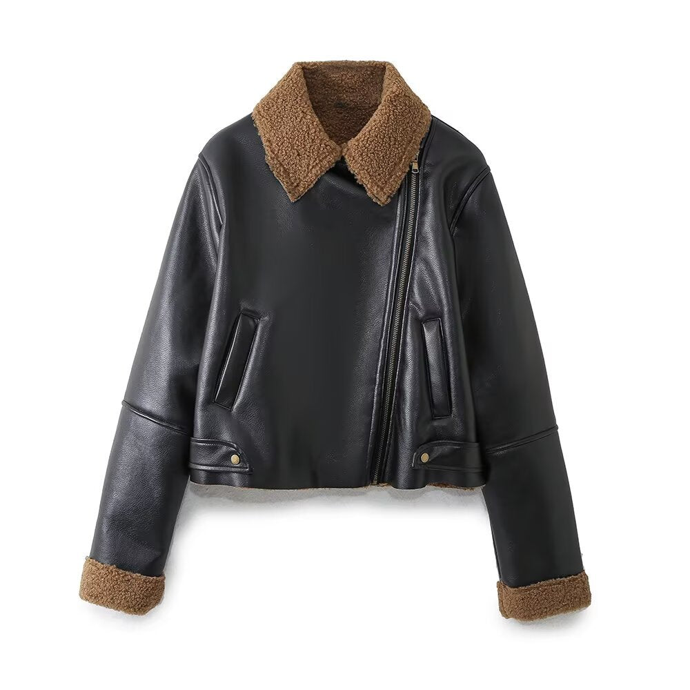 Women's short-cut aviator jacket in leather look with asymmetrical zipper and teddy lining Mune Fashion