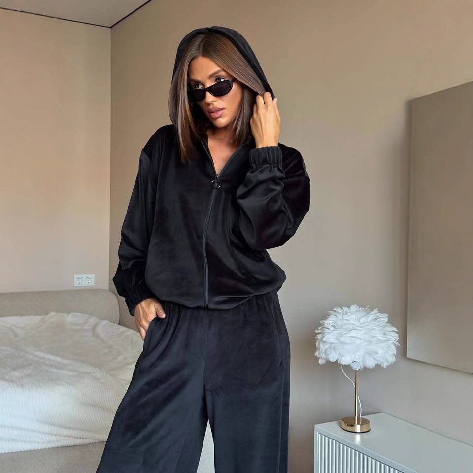 Women's loungewear set with lightweight zip hoodie, elastic cuffs, and wide palazzo pants Mune Fashion