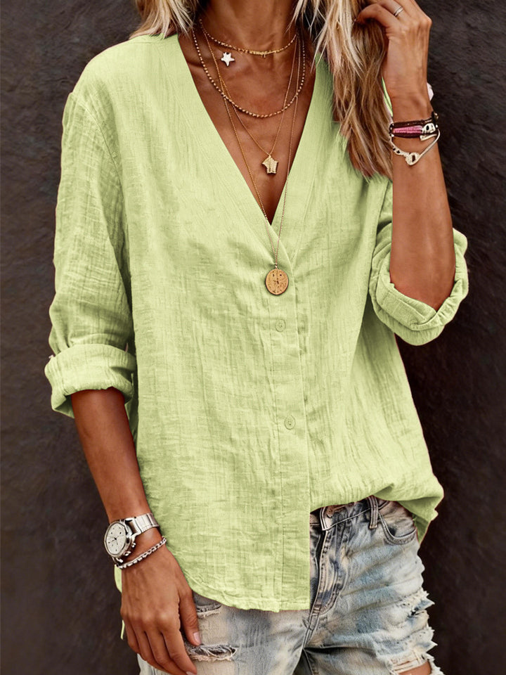 Ladies Lightweight V-Neck Blouse made of breathable material Mune Fashion