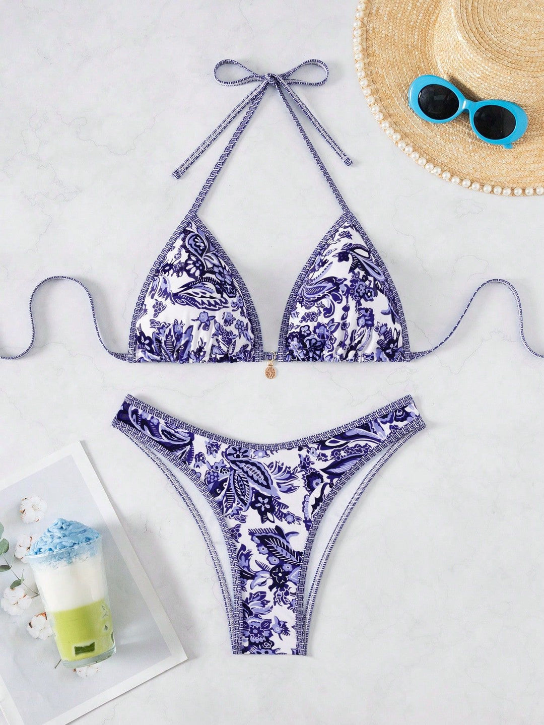 Women's triangle bikini with floral lace Mune Fashion