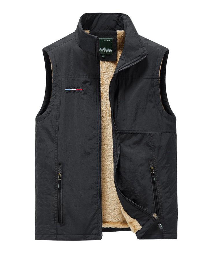 Men's warm outdoor vest with teddy lining and multiple zip pockets Mune Fashion
