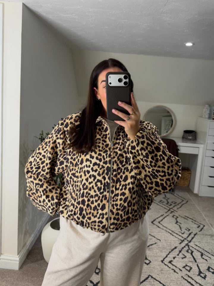 Women’s padded oversized bomber jacket with leopard print and stand-up collar Mune Fashion