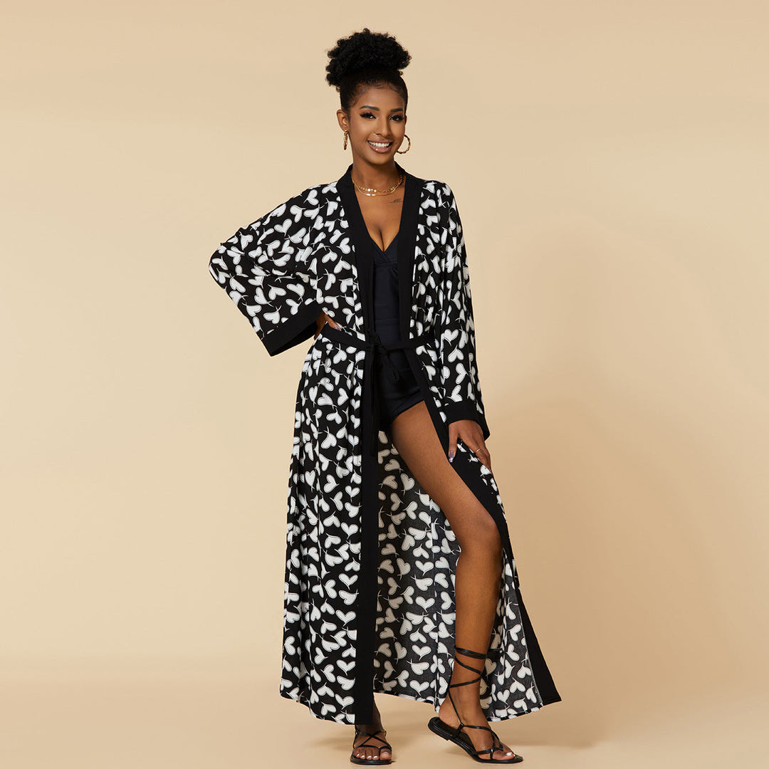 Ladies Luxurious Bathrobe with Exotic Pattern Mune