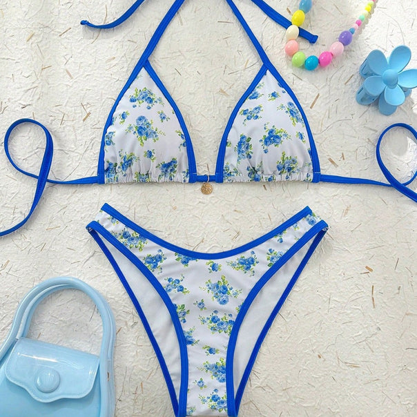 Women's triangle bikini with playful floral pattern and adjustable straps Mune Fashion