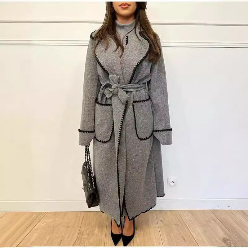 Women’s wrap coat made of wool blend with scalloped trim and tie belt Mune Fashion