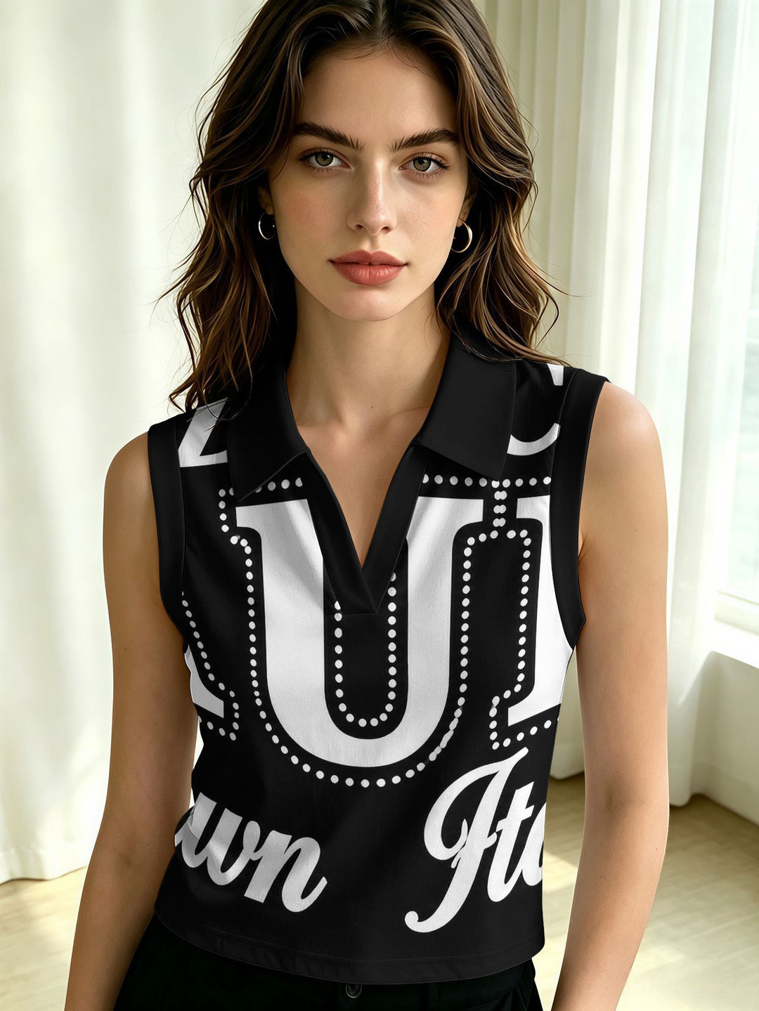 Women's sleeveless polo shirt crop top with V-neck, classic collar, and patriotic print Mune Fashion