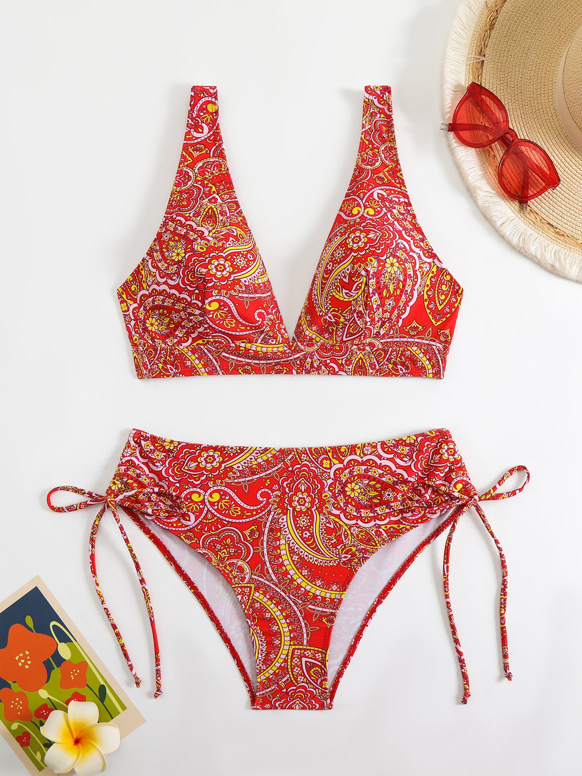 Women's bikini set with playful paisley pattern and side lacing Mune Fashion
