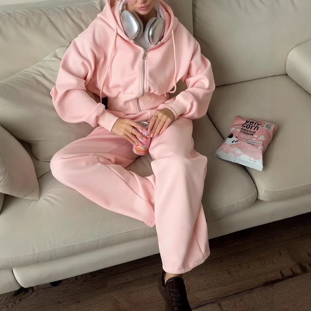 Women cropped zip-up hoodie with hood and high-cut relaxed jogging pants with elastic waistband Mune Fashion