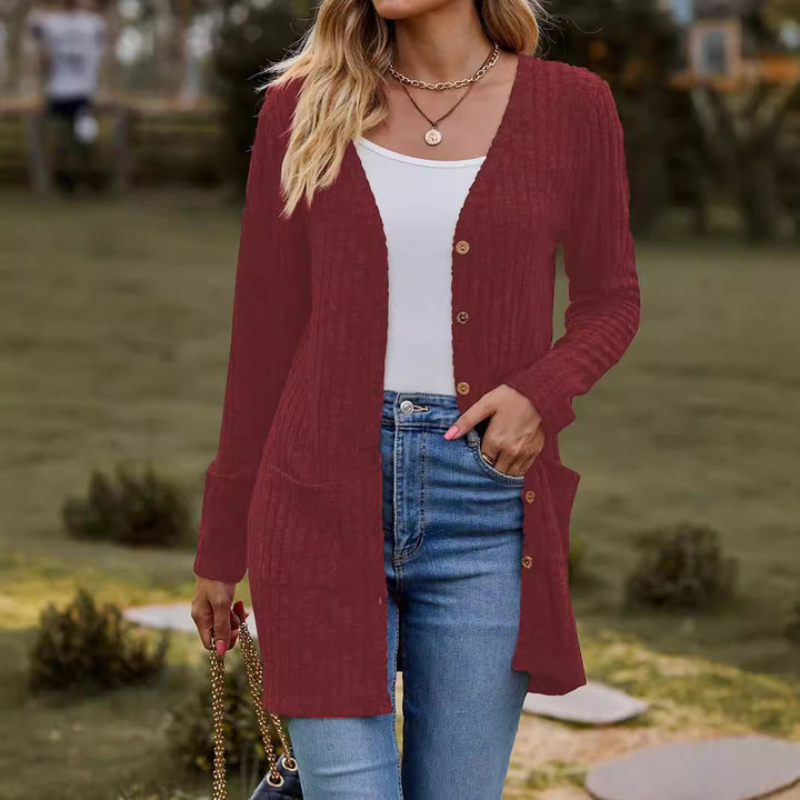 Women's longer ribbed knitted cardigan with patch pockets and wooden buttons Mune Fashion