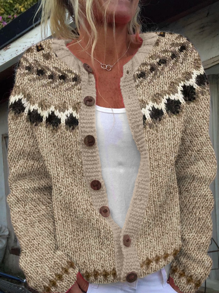 Women's patterned cardigan with round yoke, wooden buttons, and welt pockets Mune Fashion