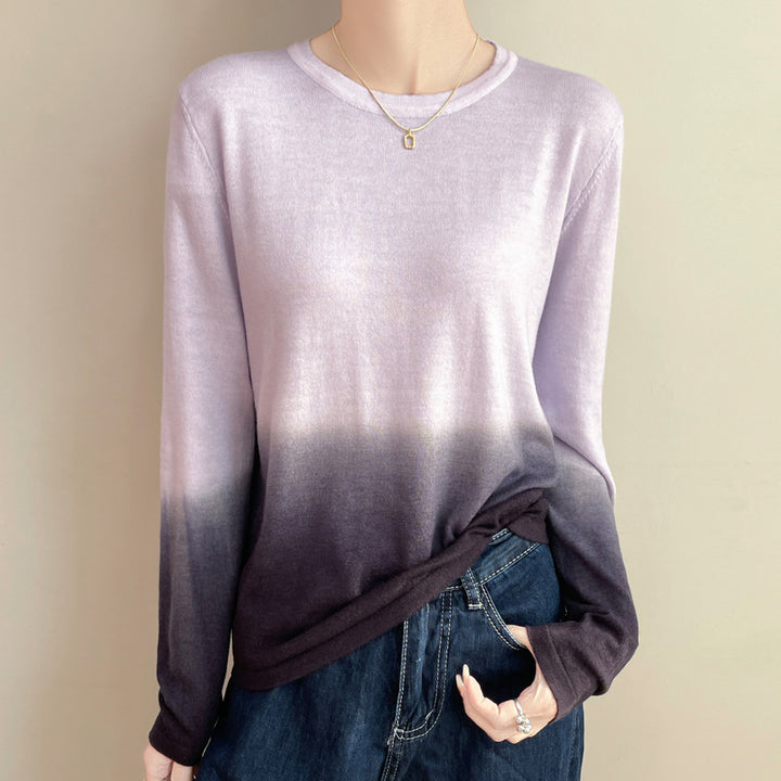 Women Light Gradient Fine Knit Sweater with Round Neckline and Loose Fit Mune Fashion