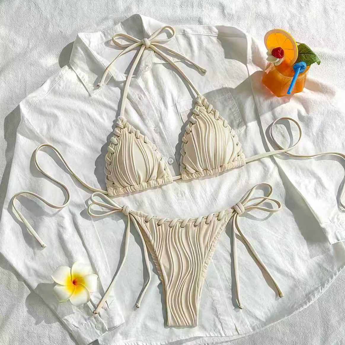 Women's bikini set with elegant ruffle design and adjustable straps Mune Fashion