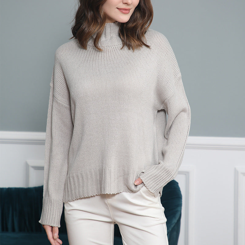 Women's turtleneck sweater made of chunky knit with oversized cut Mune Fashion