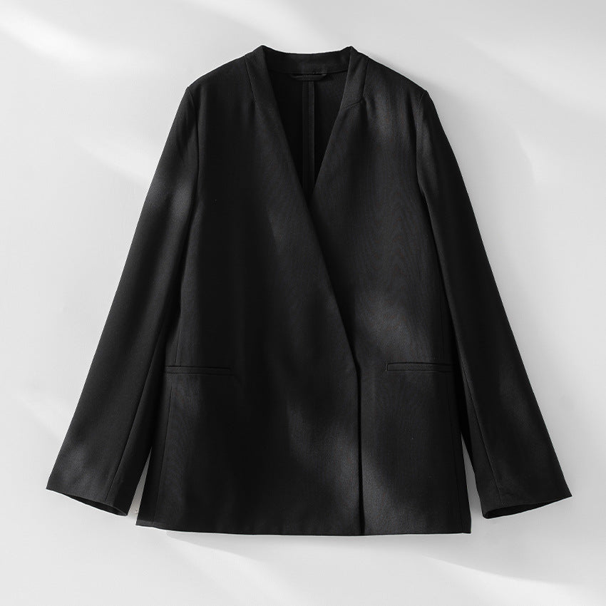 Women's collarless longline blazer with open V-neck and side pockets Mune Fashion