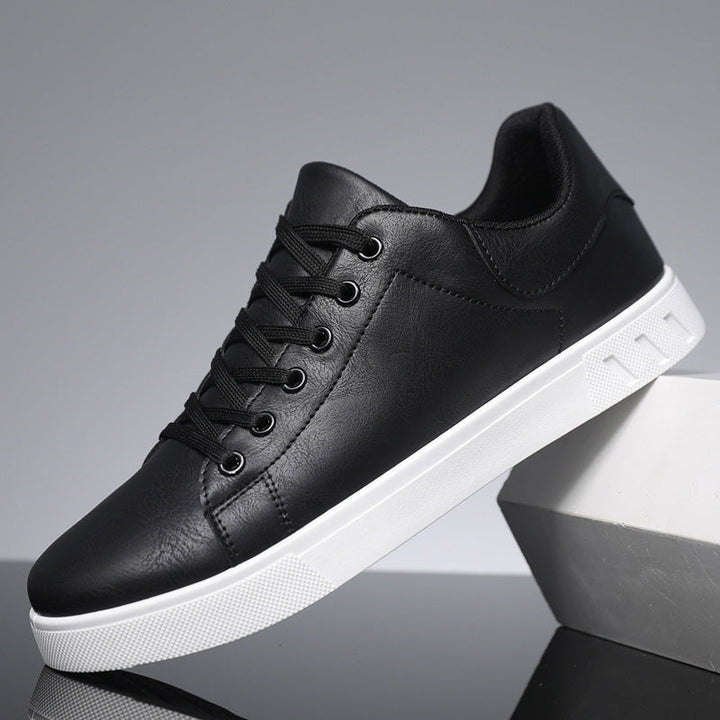 Women's sporty sneakers made of high-quality leather with non-slip sole Mune Fashion