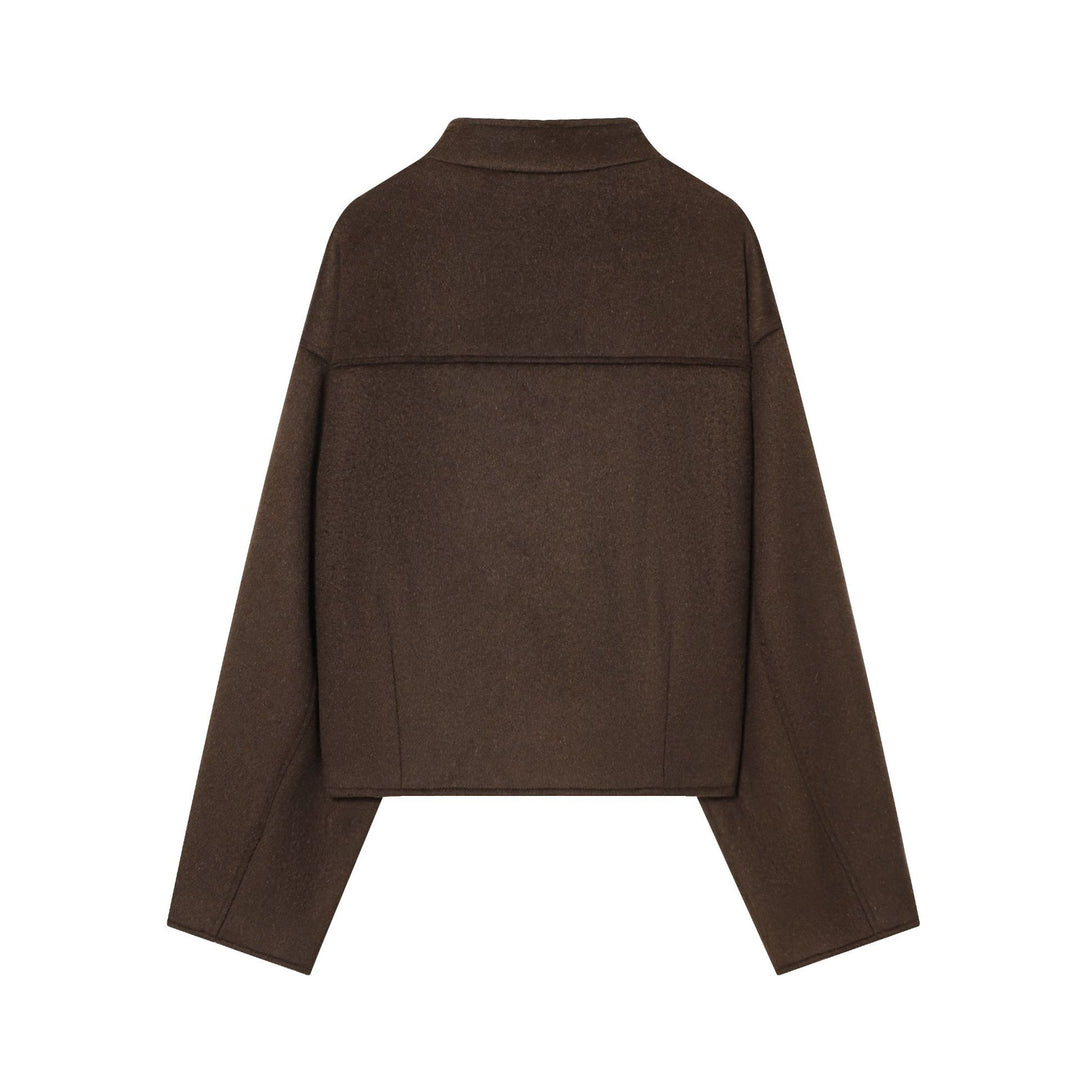 Ladies short wool cape with asymmetrical button placket Mune Fashion