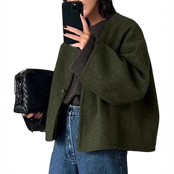 Women's cropped oversized wool jacket with boxy cut and single-button closure Mune Fashion