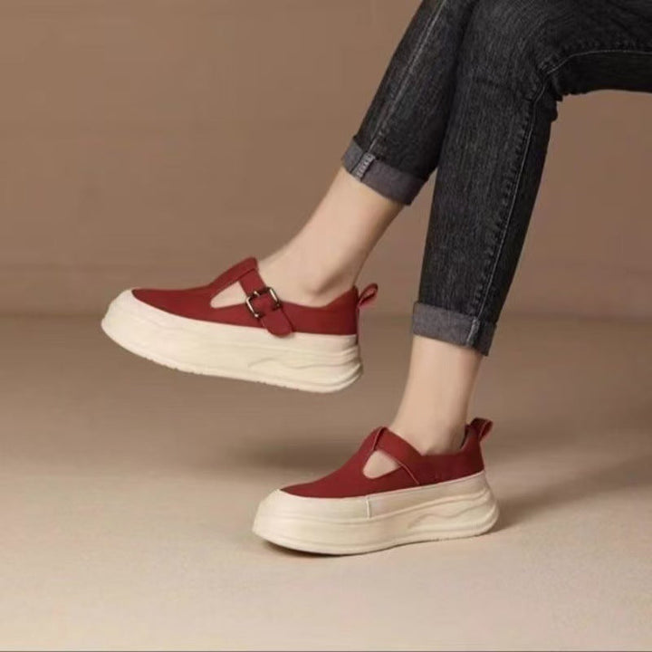 Women’s platform sneaker with fashionable strap and breathable textile upper Mune Fashion