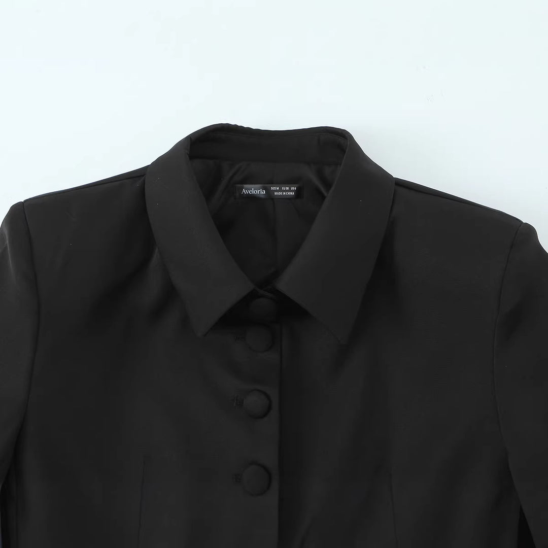 Women Tailored Blazer with Covered Buttons and Flap Pockets Mune Fashion